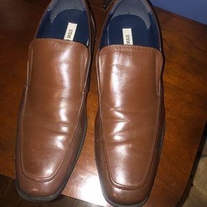 Gently used men dress shoes 👞